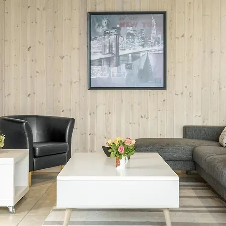 Mavis - 800m From The Sea By Interhome